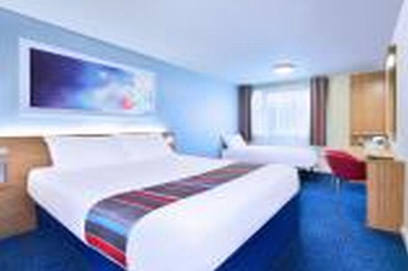 Travelodge Челмсфорд Екстер'єр фото